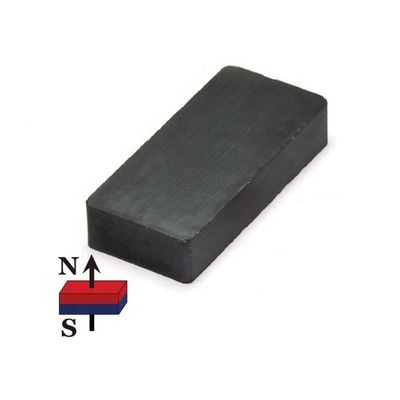Magnetos de ferrita rectangulares negros personalizables con bloques industriales permanentes fuertes