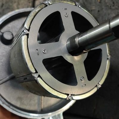 Tolerancia personalizada N50 segmento de arco Imán permanente de neodimio para turbina eólica